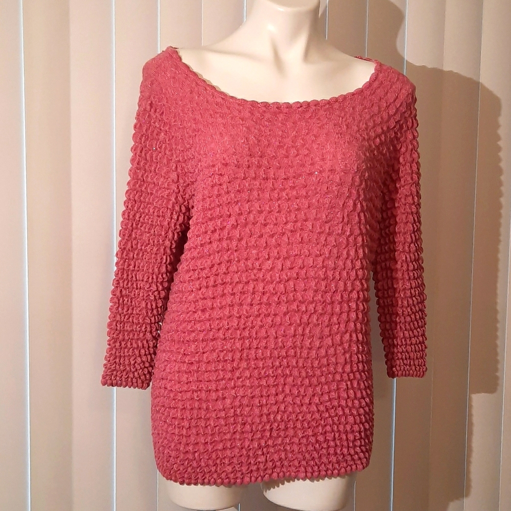 Lightweight sparkling puffy sweater